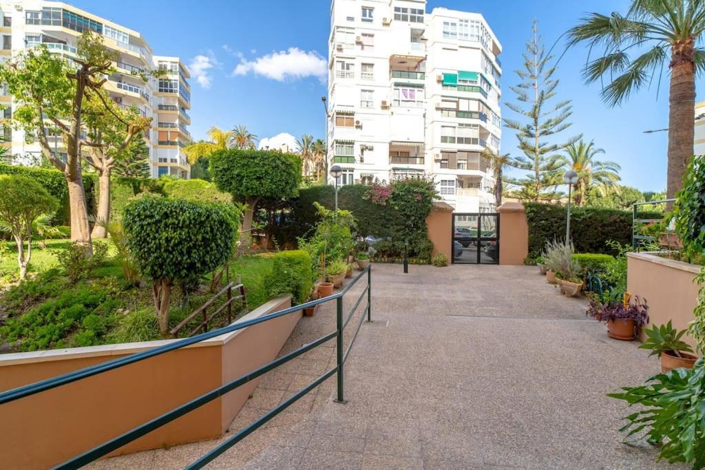 Desayuno Con Vistas, Parking Privado Terraza Apartment La Cala Del Moral Bagian luar foto